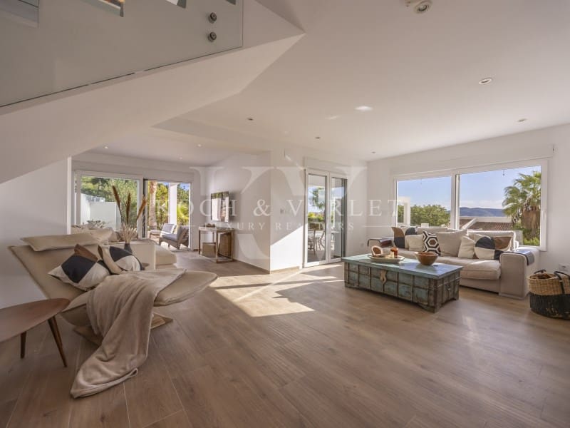 5 bedroom Villa for sale in Javea / Xabia with pool garage - € 1,795,000 (Ref: 9804230)