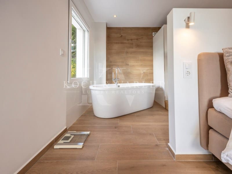 5 bedroom Villa for sale in Javea / Xabia with pool garage - € 1,795,000 (Ref: 9804230)