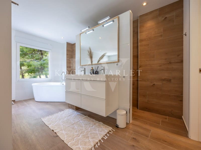 5 bedroom Villa for sale in Javea / Xabia with pool garage - € 1,795,000 (Ref: 9804230)