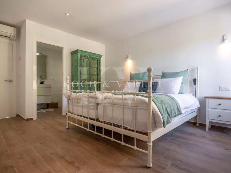 5 bedroom Villa for sale in Javea / Xabia with pool garage - € 1,795,000 (Ref: 9804230)