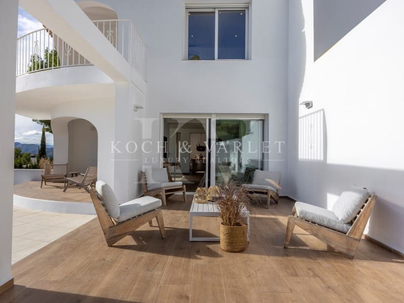 5 bedroom Villa for sale in Javea / Xabia with pool garage - € 1,795,000 (Ref: 9804230)