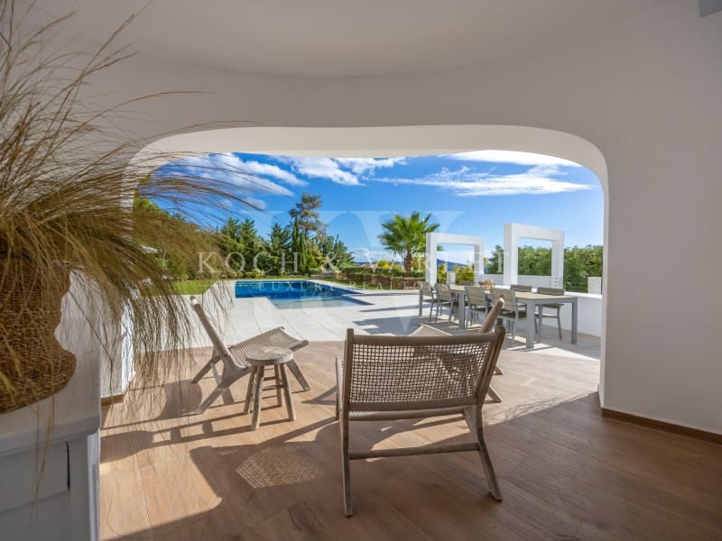 5 bedroom Villa for sale in Javea / Xabia with pool garage - € 1,795,000 (Ref: 9804230)