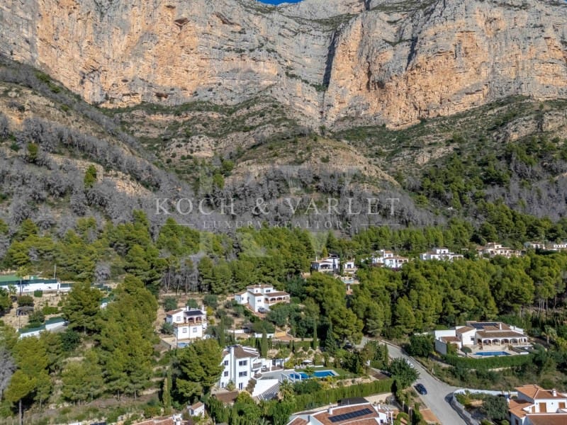 5 bedroom Villa for sale in Javea / Xabia with pool garage - € 1,795,000 (Ref: 9804230)