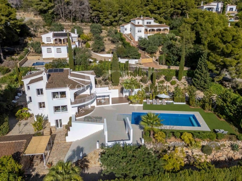 5 bedroom Villa for sale in Javea / Xabia with pool garage - € 1,795,000 (Ref: 9804230)