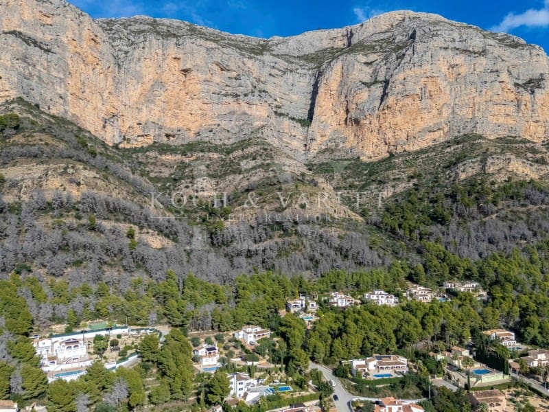 5 bedroom Villa for sale in Javea / Xabia with pool garage - € 1,795,000 (Ref: 9804230)