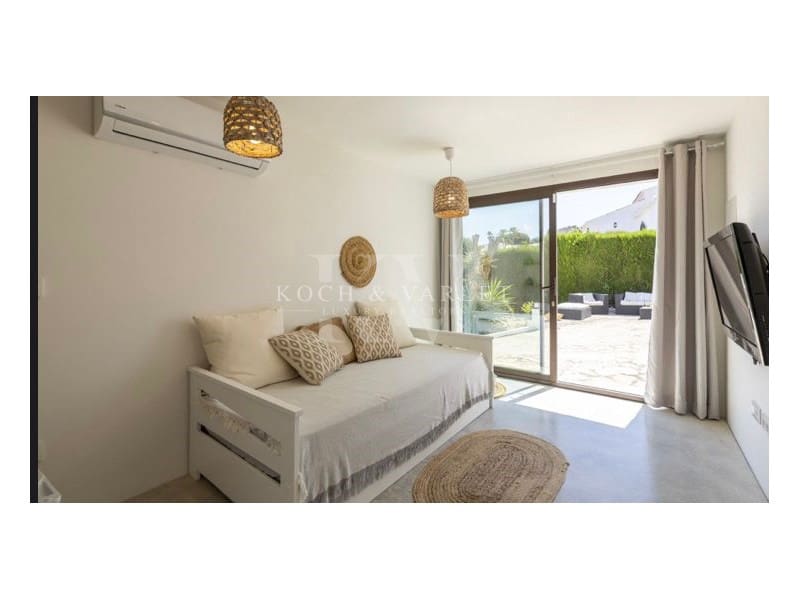 4 Zimmer Villa zu verkaufen in Javea / Xabia mit Pool - 795.000 € (Ref: 9806404)