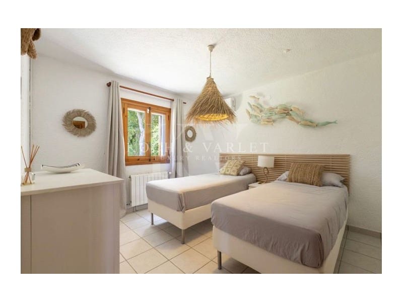 4 Zimmer Villa zu verkaufen in Javea / Xabia mit Pool - 795.000 € (Ref: 9806404)