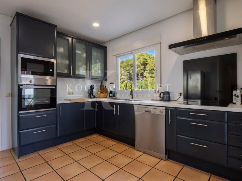 5 soveværelse Villa til salg i Javea / Xabia med swimmingpool garage - € 1.095.000 (Ref: 9806405)