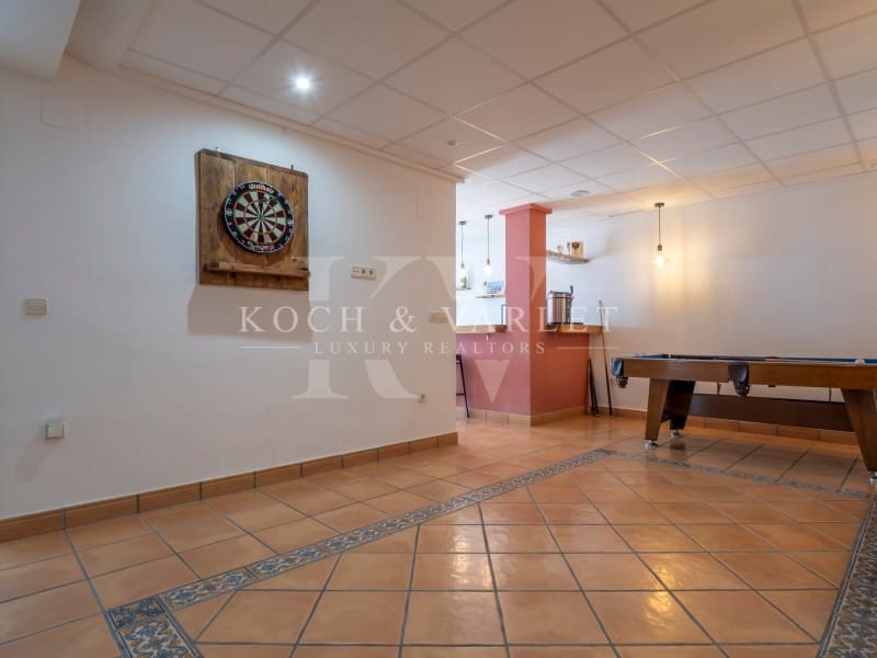 5 soveværelse Villa til salg i Javea / Xabia med swimmingpool garage - € 1.095.000 (Ref: 9806405)