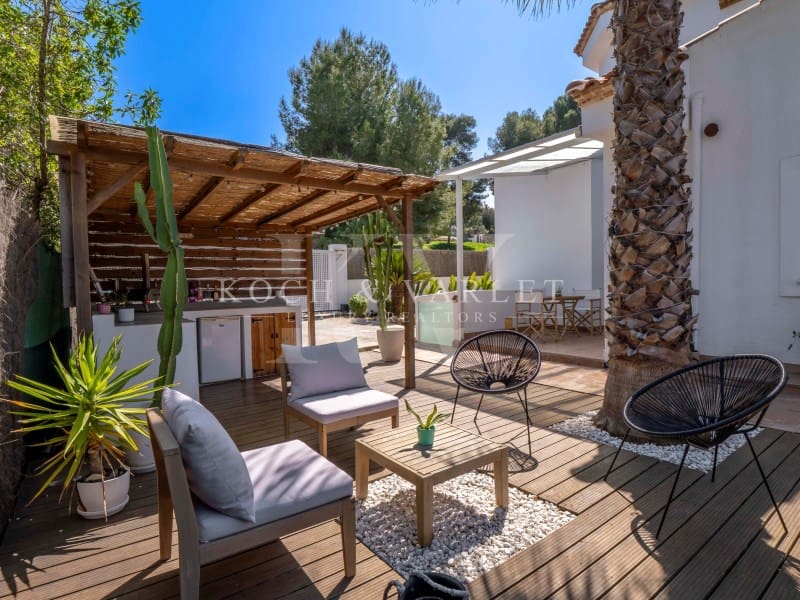 5 soveværelse Villa til salg i Javea / Xabia med swimmingpool garage - € 1.095.000 (Ref: 9806405)