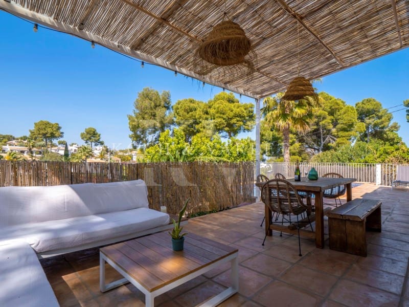 5 soveværelse Villa til salg i Javea / Xabia med swimmingpool garage - € 1.095.000 (Ref: 9806405)