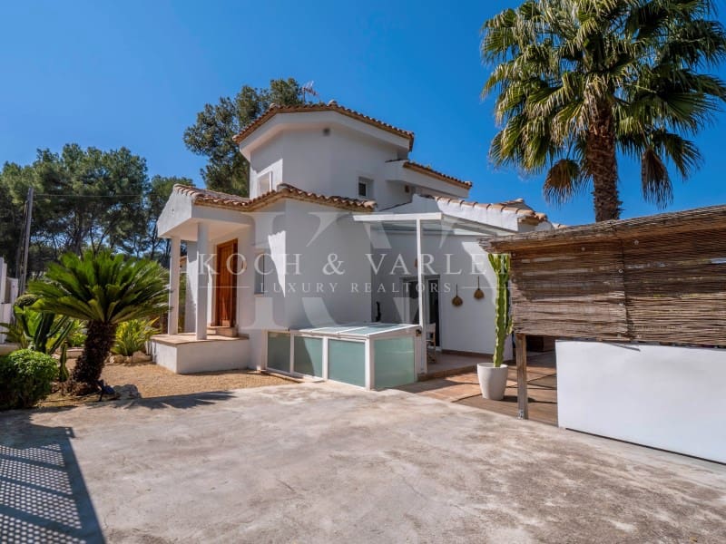 5 soveværelse Villa til salg i Javea / Xabia med swimmingpool garage - € 1.095.000 (Ref: 9806405)