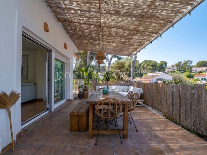 5 soveværelse Villa til salg i Javea / Xabia med swimmingpool garage - € 1.095.000 (Ref: 9806405)