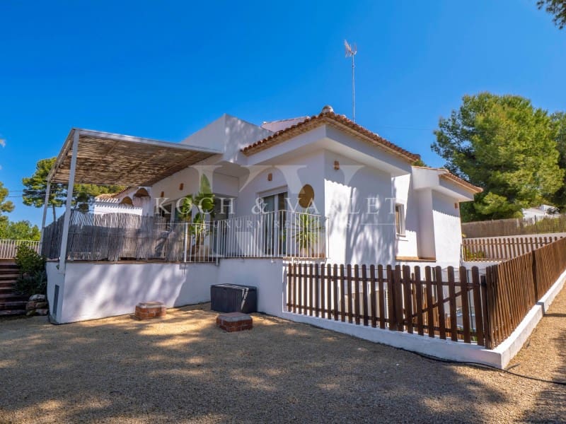 5 soveværelse Villa til salg i Javea / Xabia med swimmingpool garage - € 1.095.000 (Ref: 9806405)