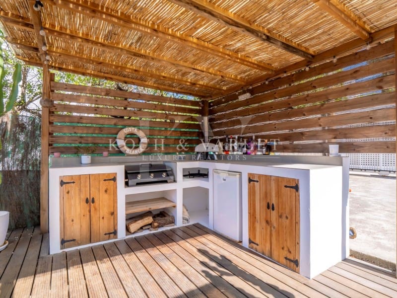 5 soveværelse Villa til salg i Javea / Xabia med swimmingpool garage - € 1.095.000 (Ref: 9806405)