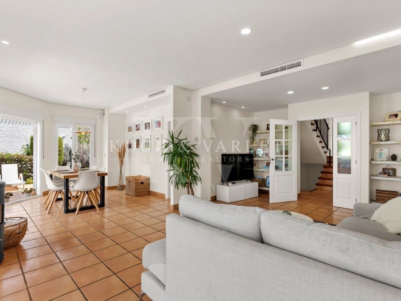 5 slaapkamer Villa te koop in Javea / Xabia met zwembad garage - € 995.000 (Ref: 9806405)