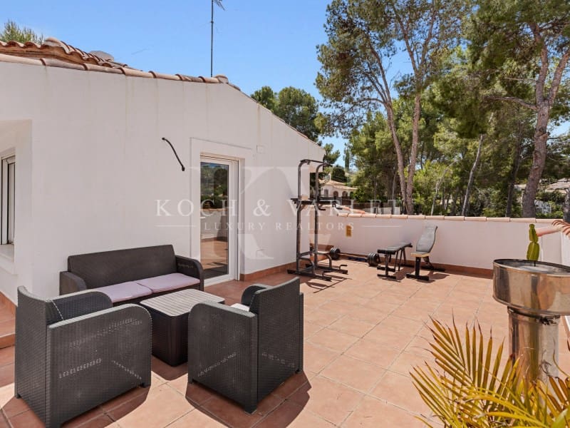 5 slaapkamer Villa te koop in Javea / Xabia met zwembad garage - € 995.000 (Ref: 9806405)