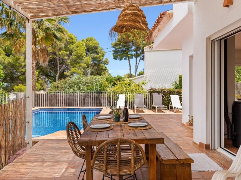 5 slaapkamer Villa te koop in Javea / Xabia met zwembad garage - € 995.000 (Ref: 9806405)