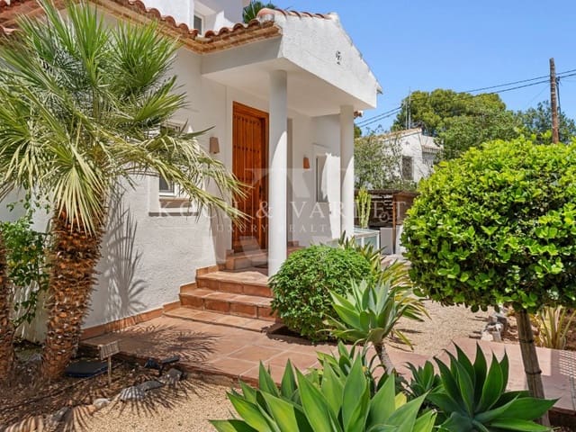 5 soveværelse Villa til salg i Cap Martí - El Tossalet - Pinomar, Javea / Xàbia med swimmingpool garage - € 995.000 (Ref: 9806405)