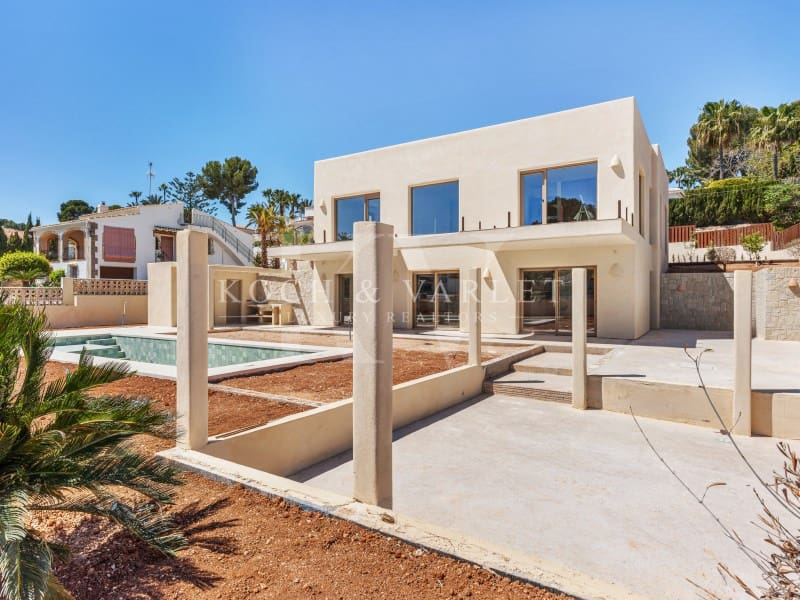 Chalet de 4 habitaciones en Javea / Xàbia en venta con piscina - 1.800.000 € (Ref: 9806406)