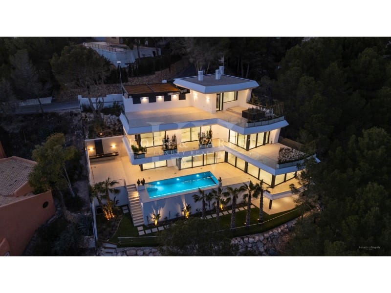Chalet de 4 habitaciones en Altea la Vella en venta con piscina garaje - 2.250.000 € (Ref: 9818028)