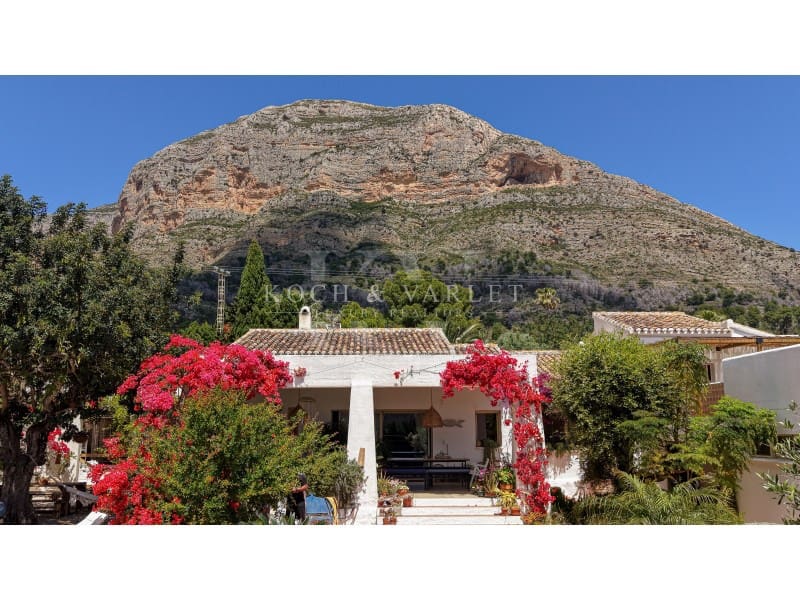 4 chambre Villa/Maison à vendre à Javea / Xabia avec piscine - 1 350 000 € (Ref: 9859920)