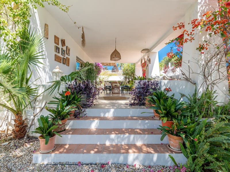 4 chambre Villa/Maison à vendre à Javea / Xabia avec piscine - 1 350 000 € (Ref: 9859920)