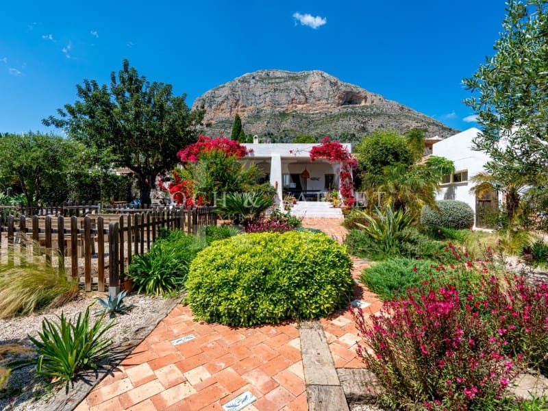 4 chambre Villa/Maison à vendre à Javea / Xabia avec piscine - 1 350 000 € (Ref: 9859920)