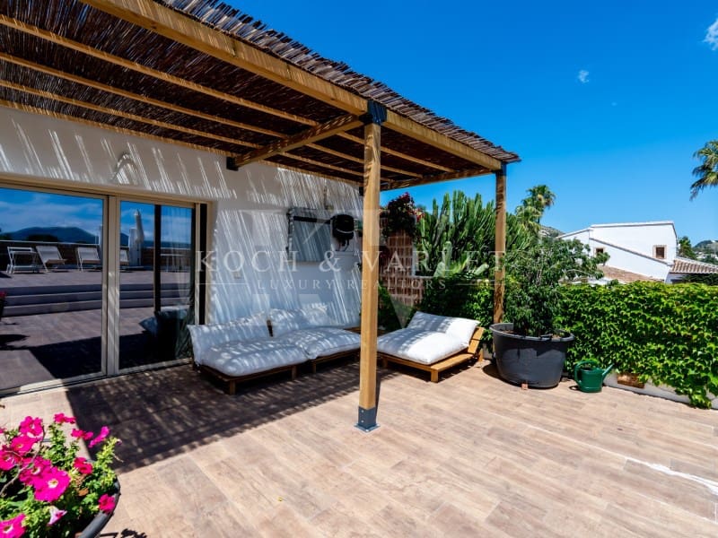 4 chambre Villa/Maison à vendre à Javea / Xabia avec piscine - 1 350 000 € (Ref: 9859920)