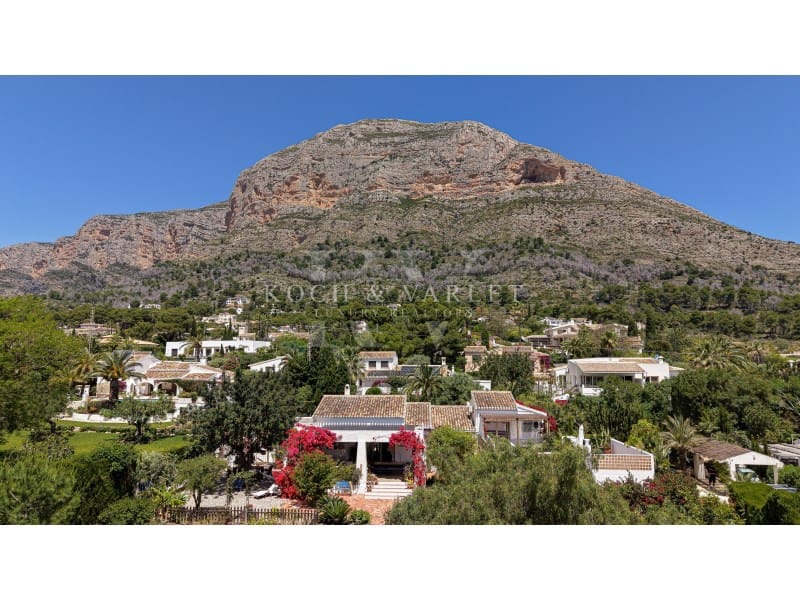 4 chambre Villa/Maison à vendre à Javea / Xabia avec piscine - 1 350 000 € (Ref: 9859920)