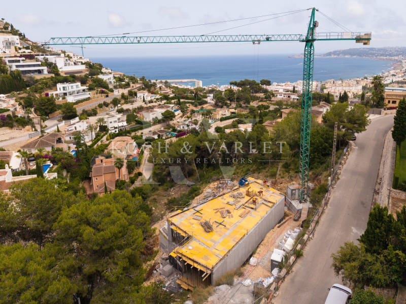 5 bedroom Villa for sale in Javea / Xabia with pool - € 3,950,000 (Ref: 9920168)