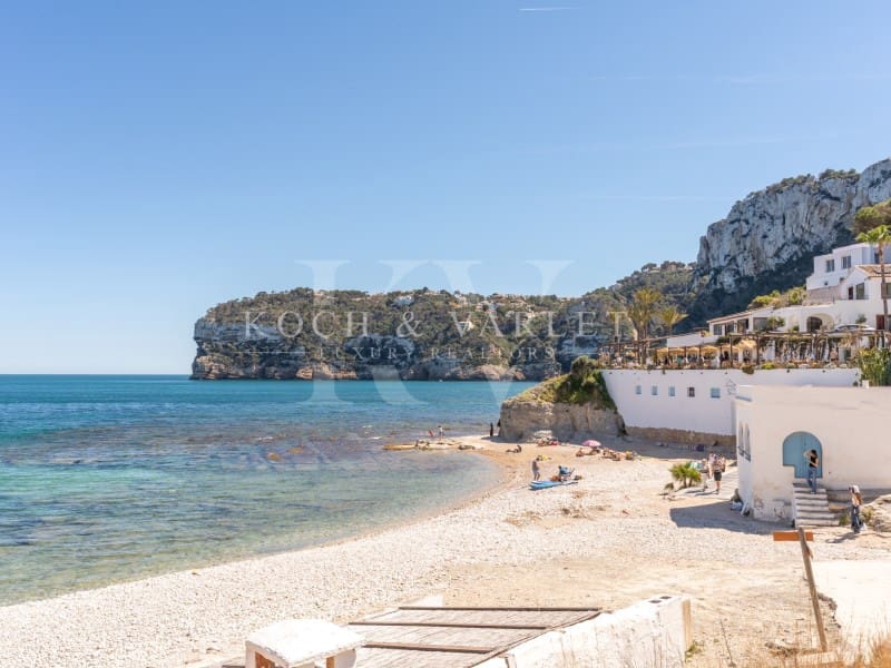 3 bedroom Villa for sale in Javea / Xabia with pool - € 1,195,000 (Ref: 9936126)