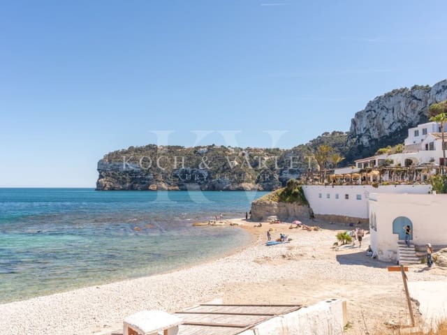 3 bedroom Villa for sale in Cap Martí - El Tossalet - Pinomar, Javea / Xàbia with pool - € 1,195,000 (Ref: 9936126)