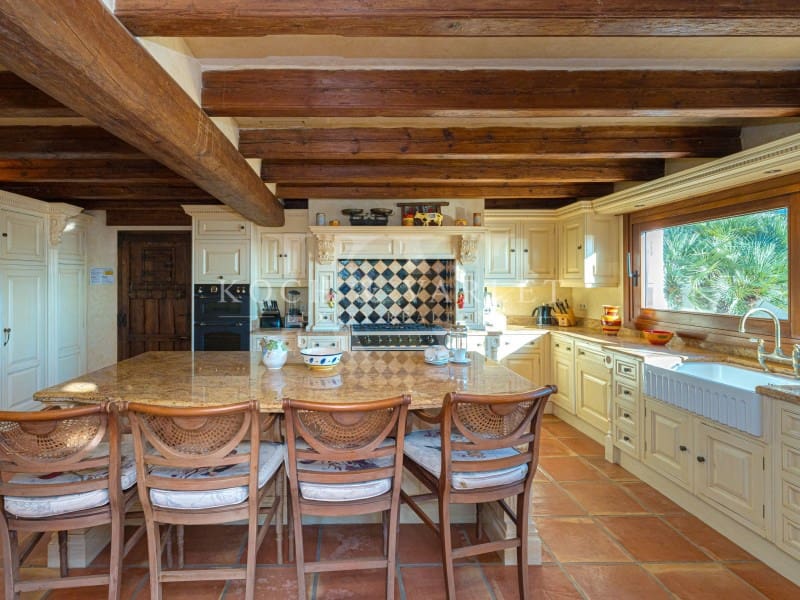 5 soveværelse Villa til salg i Moraira med swimmingpool - € 3.995.000 (Ref: 9945440)