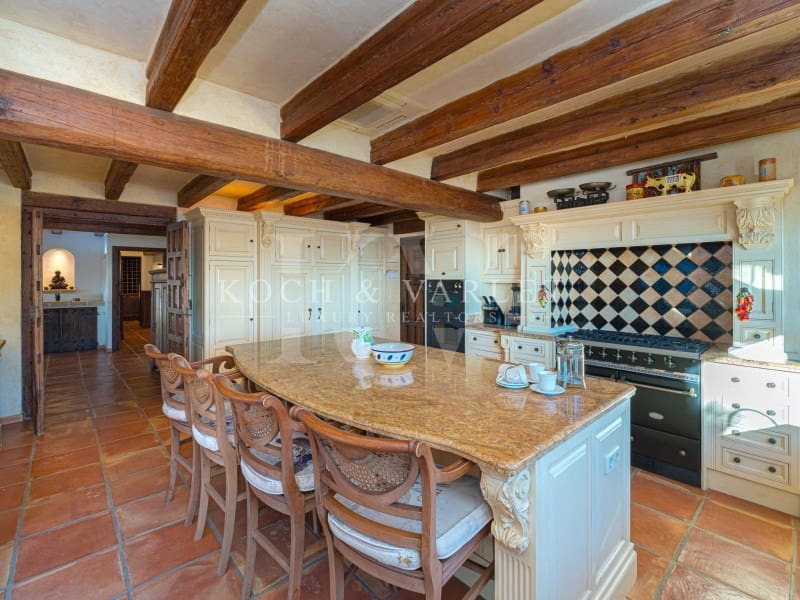 5 soveværelse Villa til salg i Moraira med swimmingpool - € 3.995.000 (Ref: 9945440)