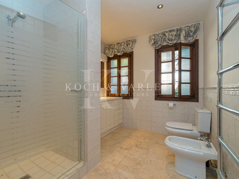 5 soveværelse Villa til salg i Moraira med swimmingpool - € 3.995.000 (Ref: 9945440)