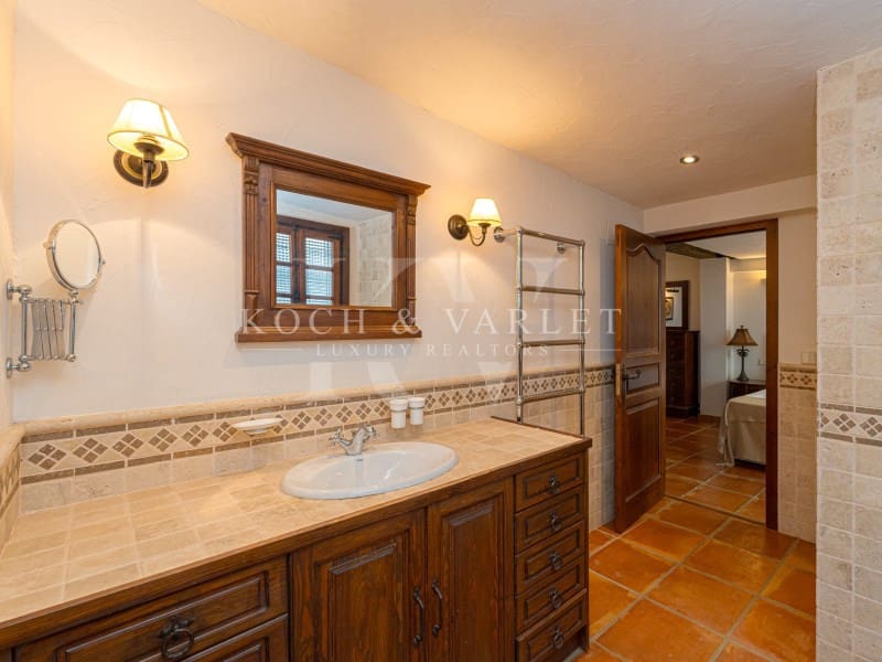 5 soveværelse Villa til salg i Moraira med swimmingpool - € 3.995.000 (Ref: 9945440)