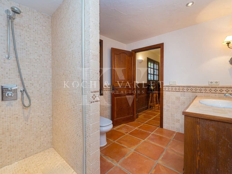 5 soveværelse Villa til salg i Moraira med swimmingpool - € 3.995.000 (Ref: 9945440)