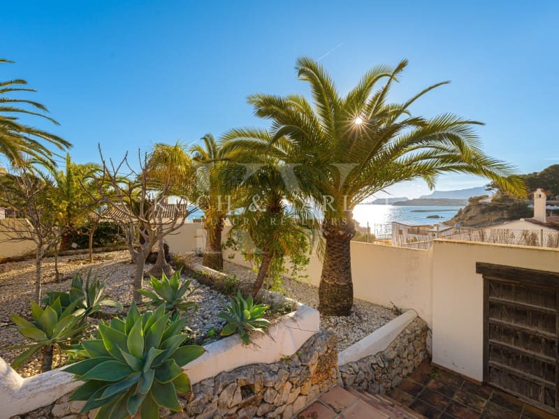 5 soveværelse Villa til salg i Moraira med swimmingpool - € 3.995.000 (Ref: 9945440)
