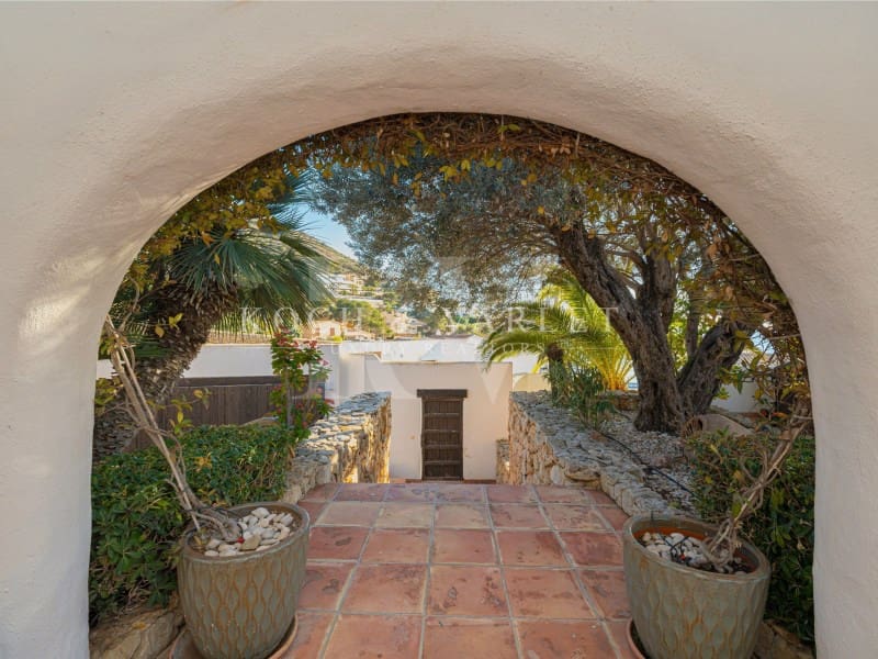 5 soveværelse Villa til salg i Moraira med swimmingpool - € 3.995.000 (Ref: 9945440)