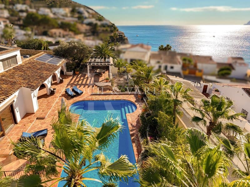 5 soveværelse Villa til salg i Moraira med swimmingpool - € 3.995.000 (Ref: 9945440)