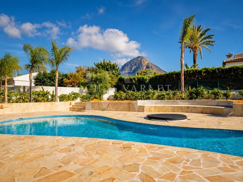 Chalet de 5 habitaciones en Javea / Xàbia en venta con piscina garaje - 1.685.000 € (Ref: 9975055)