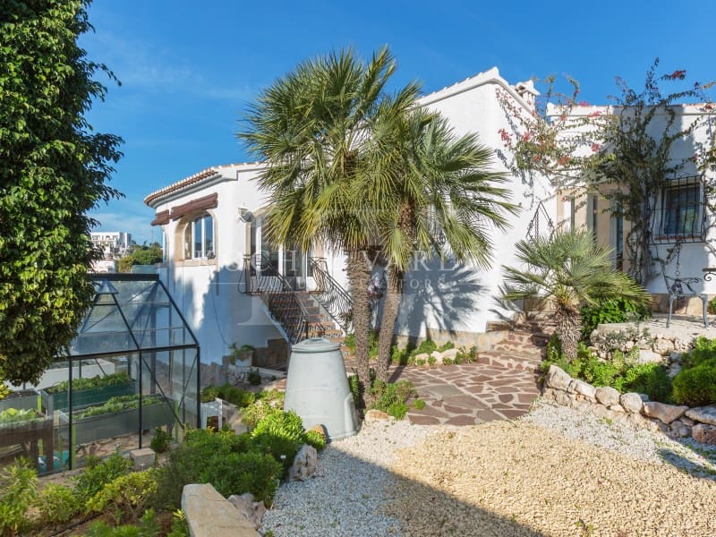 4 soverom Villa til salgs i Javea / Xabia med svømmebasseng garasje - € 1 190 000 (Ref: 9978544)