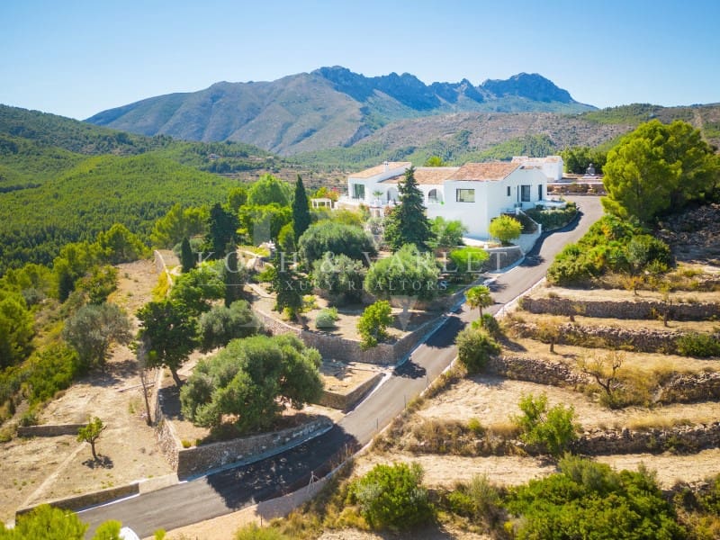 5 chambre Finca/Maison de Campagne à vendre à Benissa avec piscine - 2 480 000 € (Ref: 9978545)