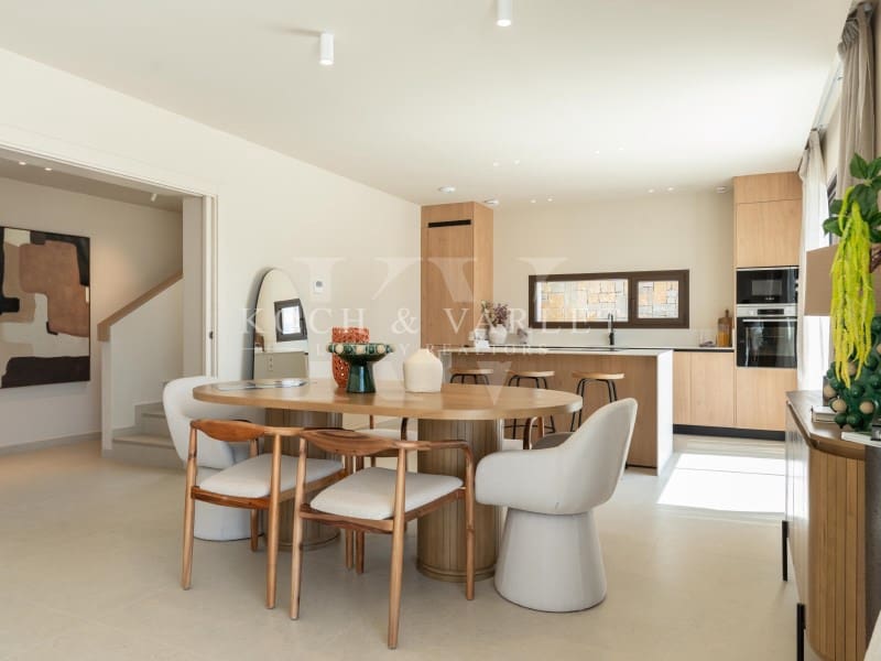 3 slaapkamer Villa te koop in Moraira met zwembad garage - € 1.750.000 (Ref: 9978547)