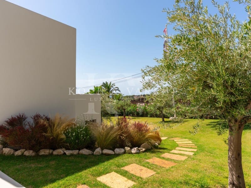 3 slaapkamer Villa te koop in Moraira met zwembad garage - € 1.750.000 (Ref: 9978547)