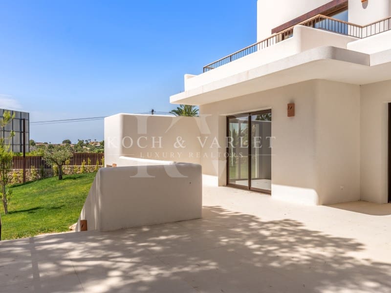 3 slaapkamer Villa te koop in Moraira met zwembad garage - € 1.690.000 (Ref: 9978548)
