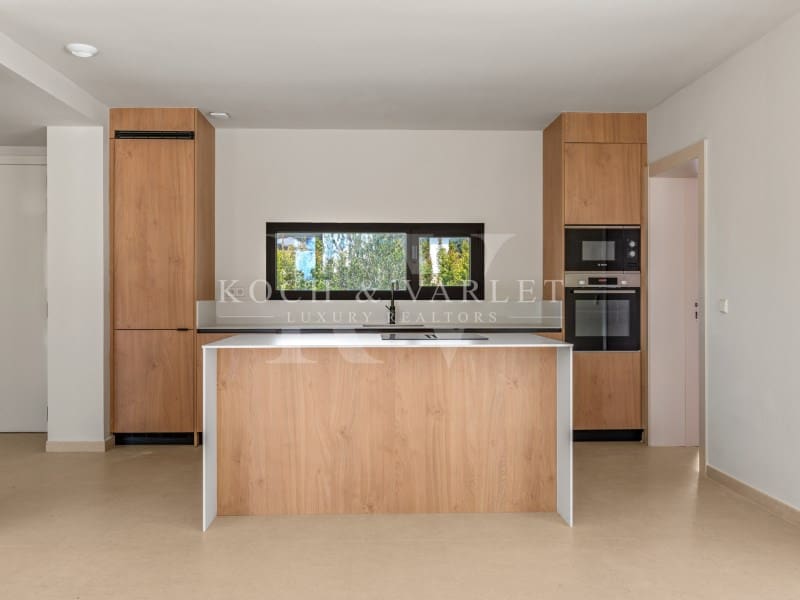 3 slaapkamer Villa te koop in Moraira met zwembad garage - € 1.690.000 (Ref: 9978548)