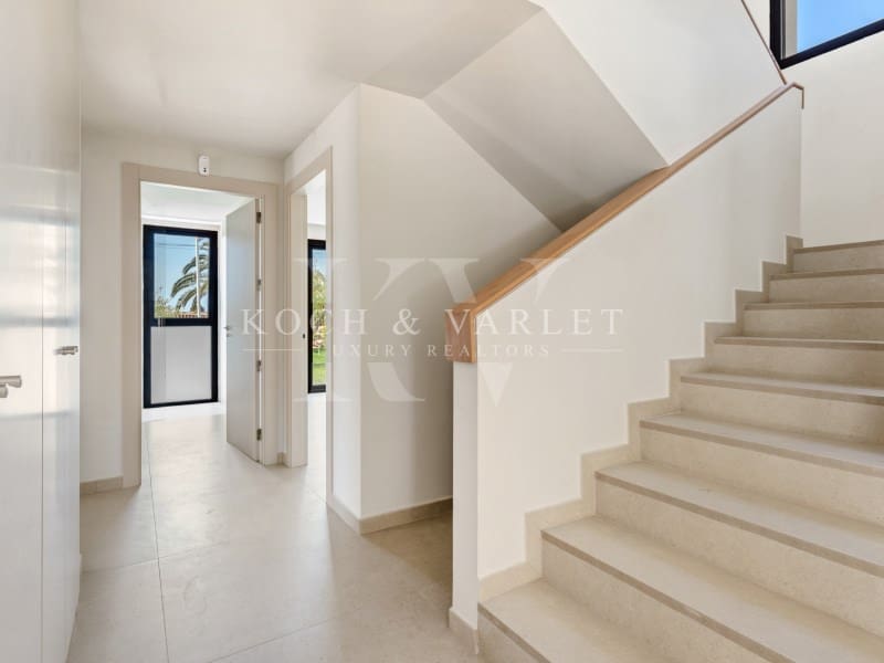 3 slaapkamer Villa te koop in Moraira met zwembad garage - € 1.690.000 (Ref: 9978548)