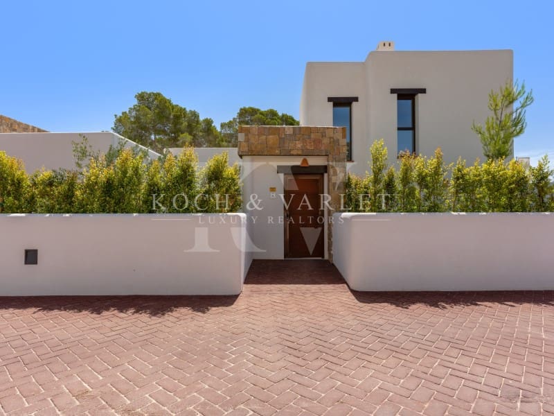 3 slaapkamer Villa te koop in Moraira met zwembad garage - € 1.690.000 (Ref: 9978548)
